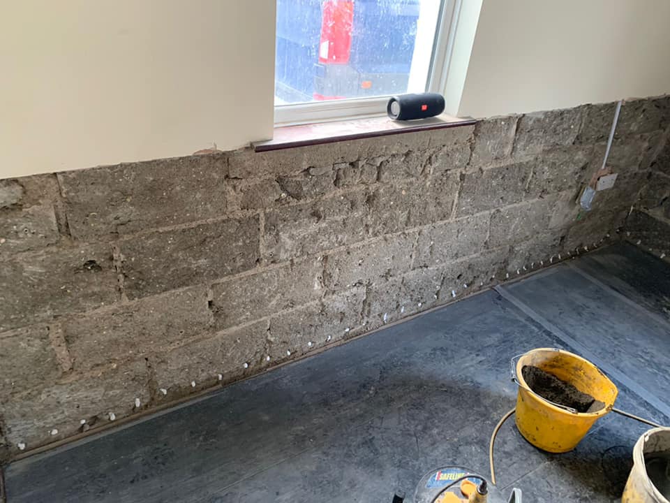 Chemical injection rising damp treatment